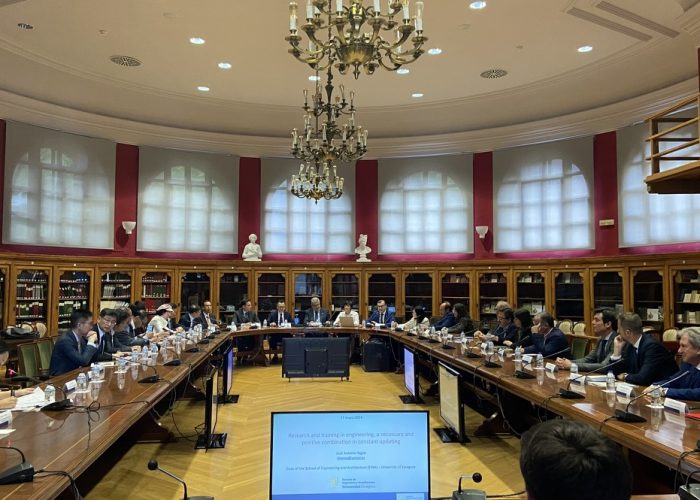 La Cátedra Zeumat de la Universidad de Zaragoza organiza un exitoso encuentro empresarial entre Zhejiang y Aragón